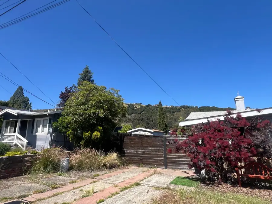 7932 Earl Street, Oakland, CA 94605 - #3