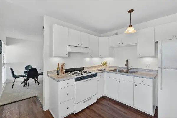 500 Glenwood Circle #224, Monterey, CA 93940