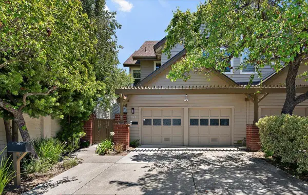 2131 Avy Avenue, Menlo Park, CA 94025