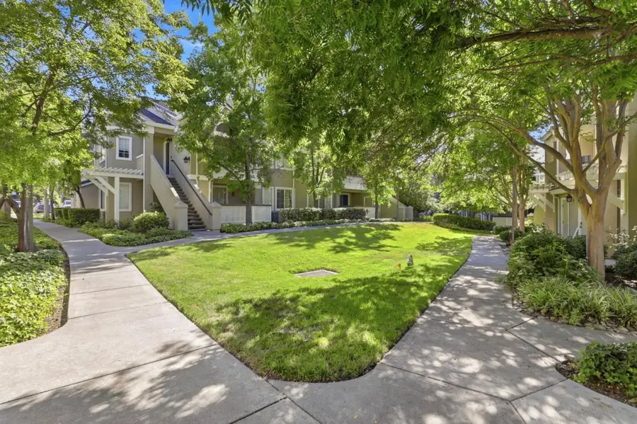 854 Lake Mcclure Drive, San Jose, CA 95123 - #2