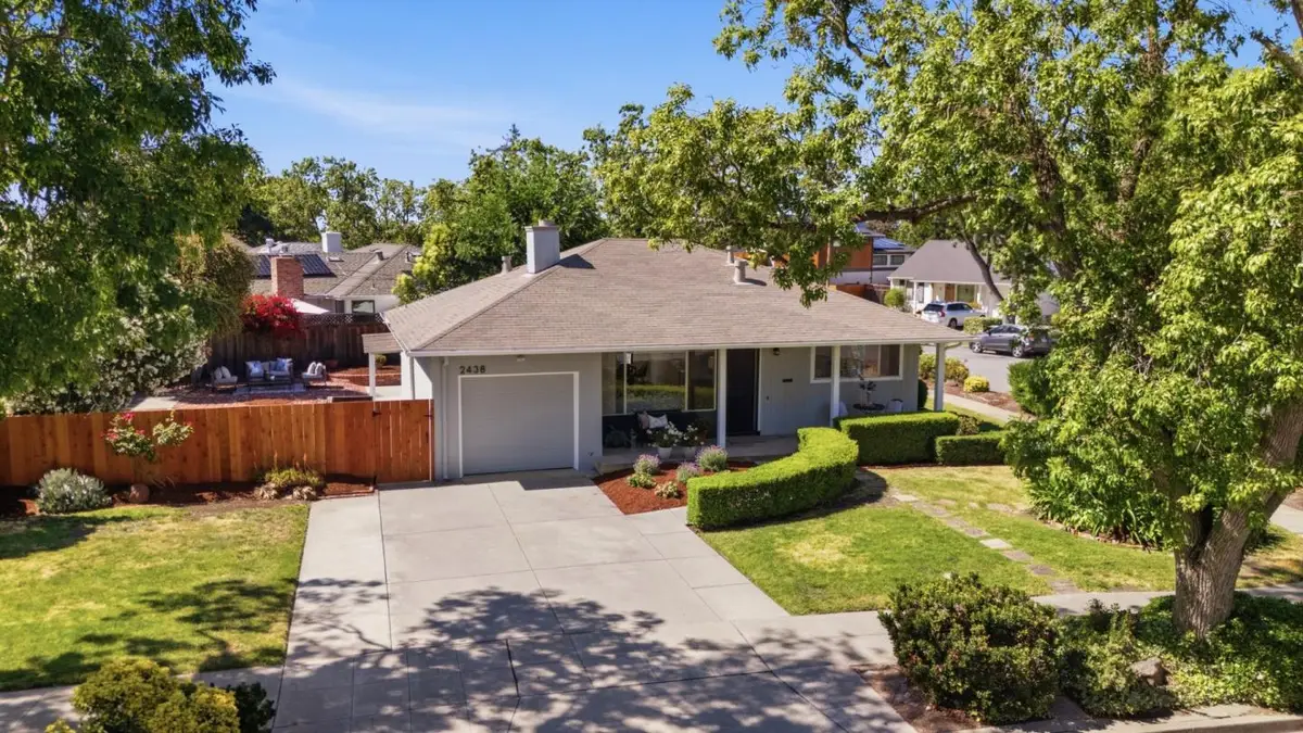 2438 Massachusetts Avenue, Redwood City, CA 94061 - #1