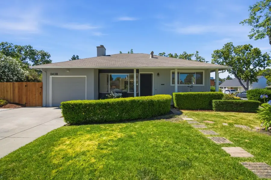 2438 Massachusetts Avenue, Redwood City, CA 94061 - #3