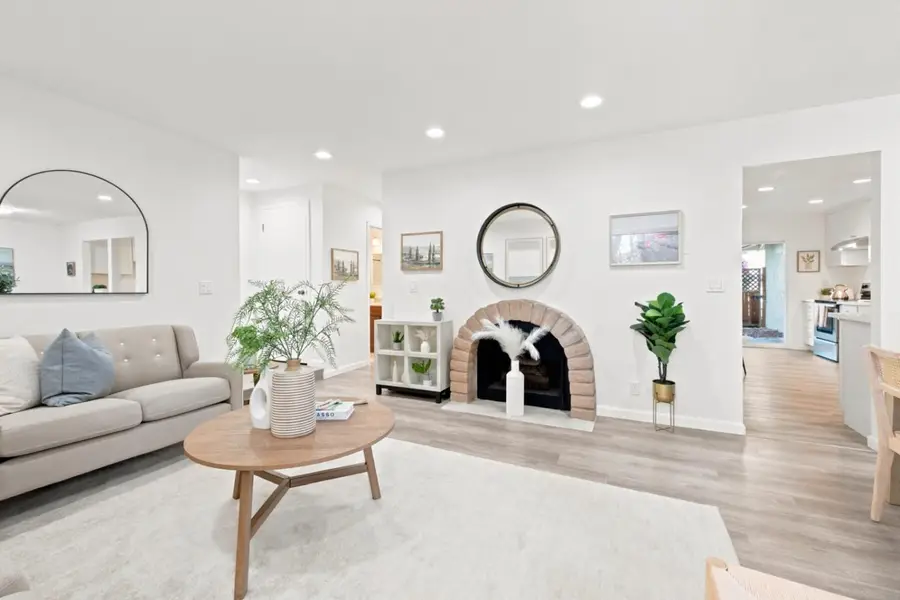 1052 Delna Manor Lane #1052, San Jose, CA 95128 - #3
