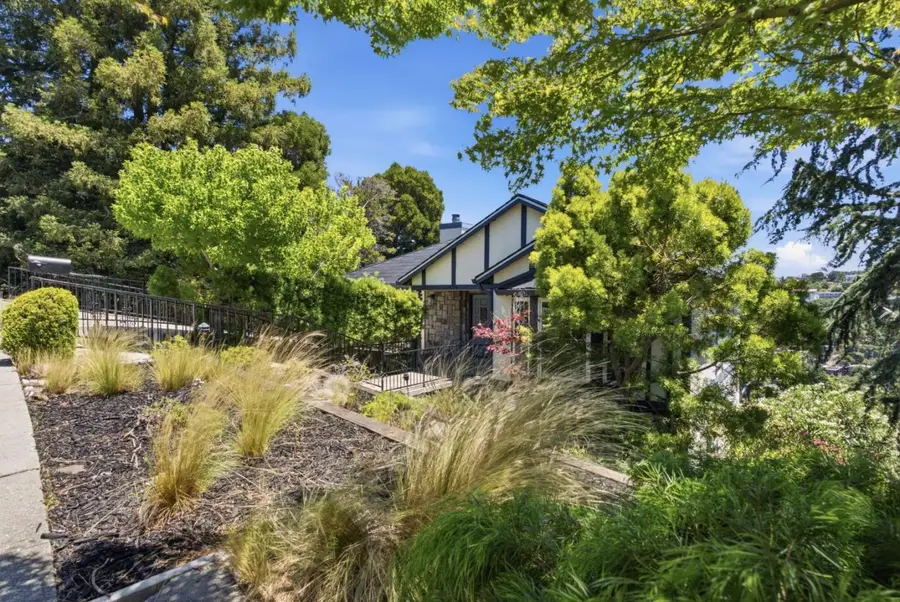 179 Bay View Drive, San Carlos, CA 94070 - #3