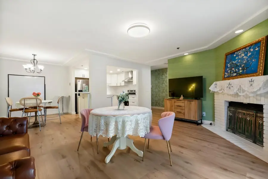 496 W Charleston Road #302, Palo Alto, CA 94306 - #3
