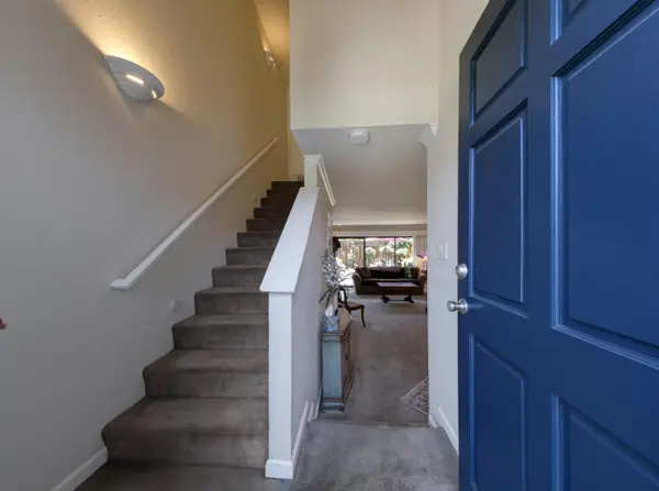 448 Creekside Lane, Morgan Hill, CA 95037