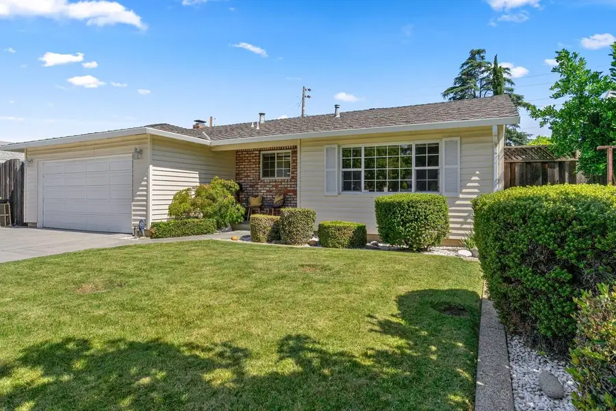1001 W Latimer Avenue, Campbell, CA 95008 - #2