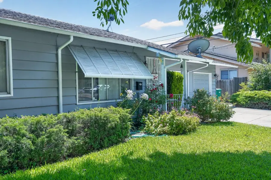 442 W Lincoln Road, Stockton, CA 95207 - #2