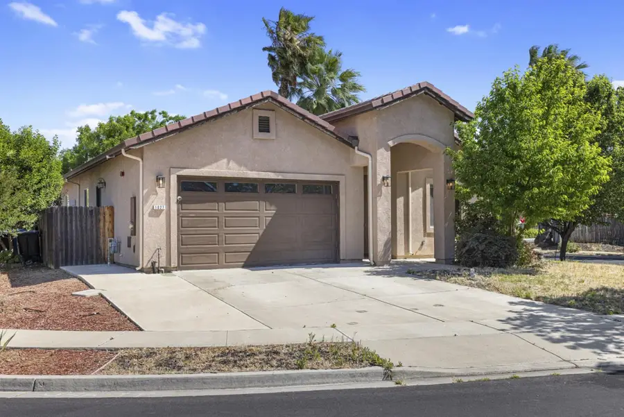 1027 Winter Lane, Patterson, CA 95363 - #2