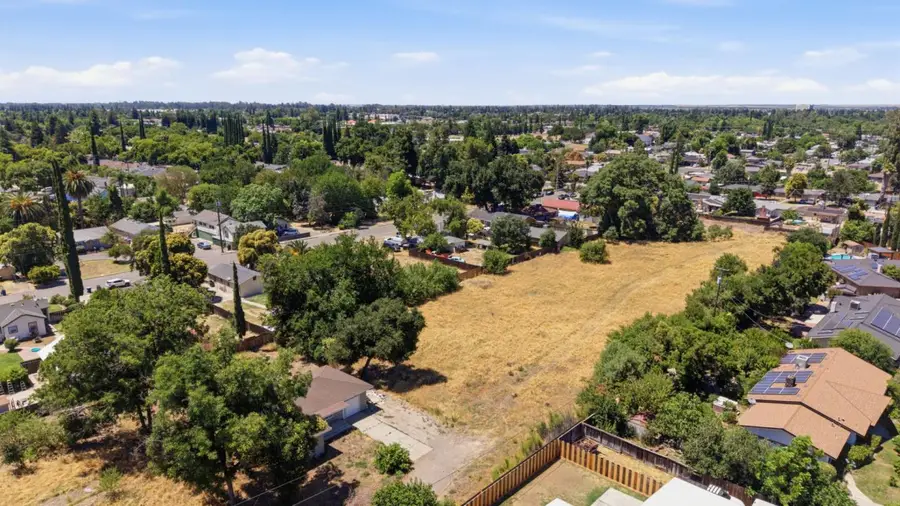 2906 Oleander Avenue, Merced, CA 95340 - #3