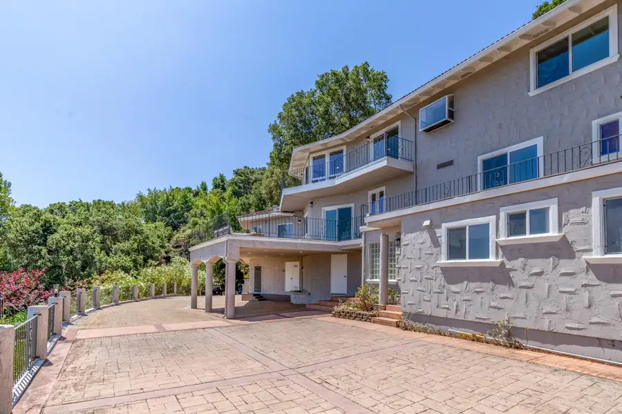 10955 Stonebrook Drive, Los Altos, CA 94024 - #3