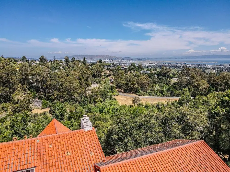36 Eugenia Way, Hillsborough, CA 94010 - #2