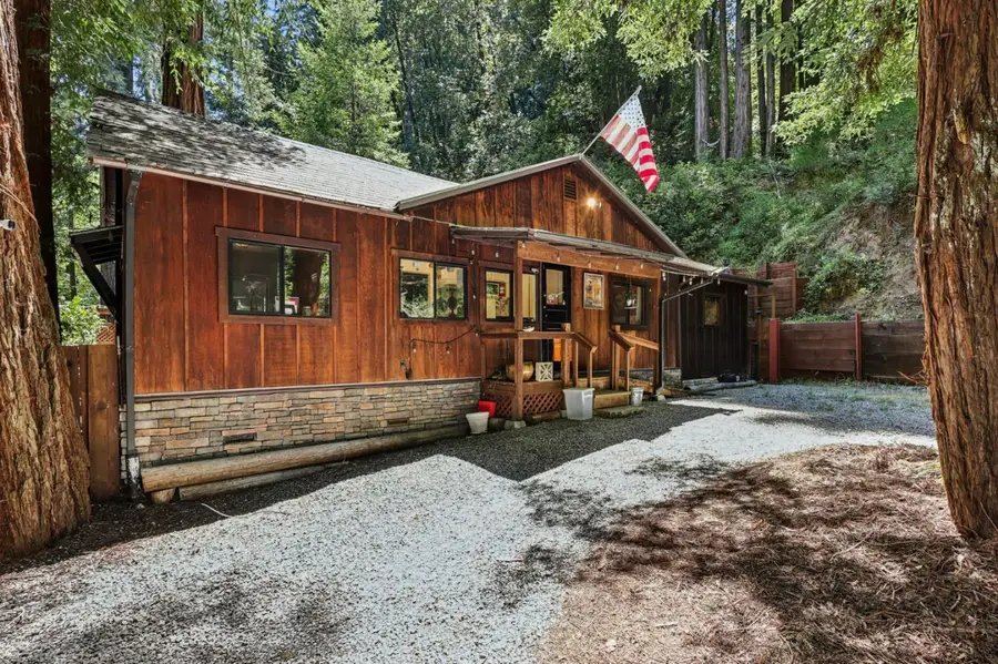 421 Hillside Dr., Boulder Creek, CA 95006 - #2
