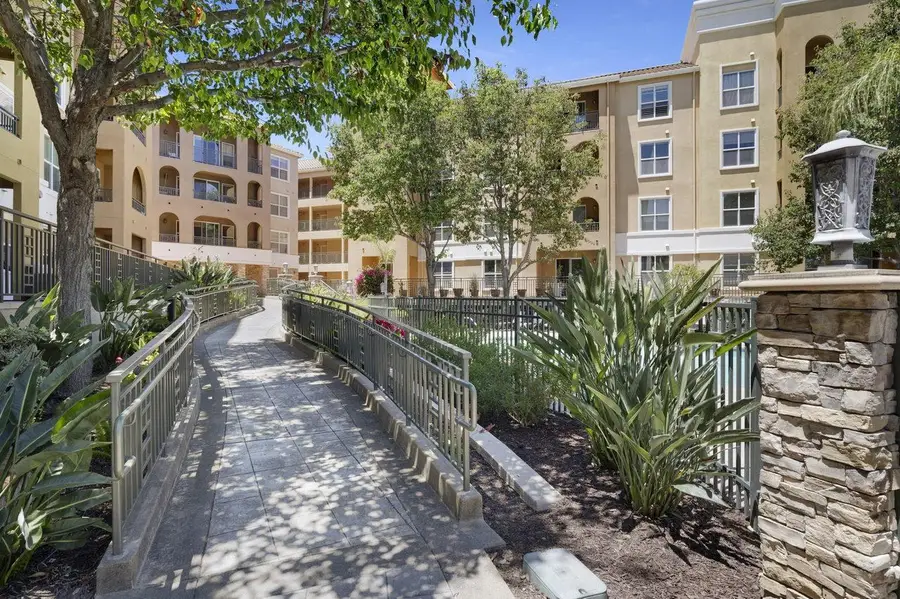 1445 Fruitdale Avenue #321, San Jose, CA 95128 - #3