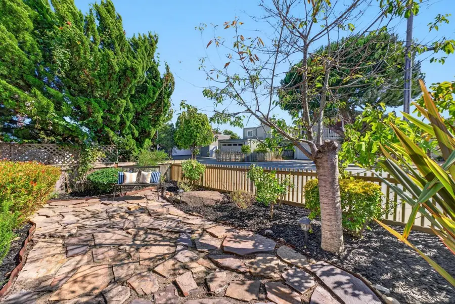 112 Alamo Avenue, Santa Cruz, CA 95060 - #3