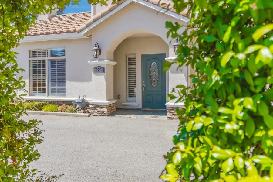 221 W Rincon Avenue, Campbell, CA 95008 - #2