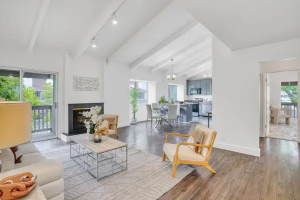 19220 Vineyard Lane, Saratoga, CA 95070