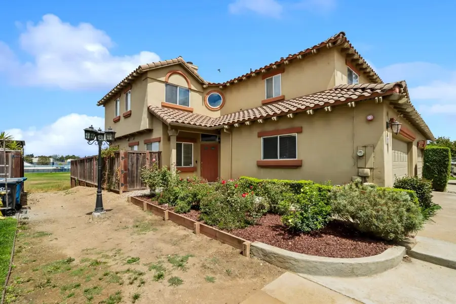 949 Nantucket Boulevard #9, Salinas, CA 93906 - #2