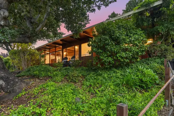 18 Hillbarn Court, San Mateo, CA 94403