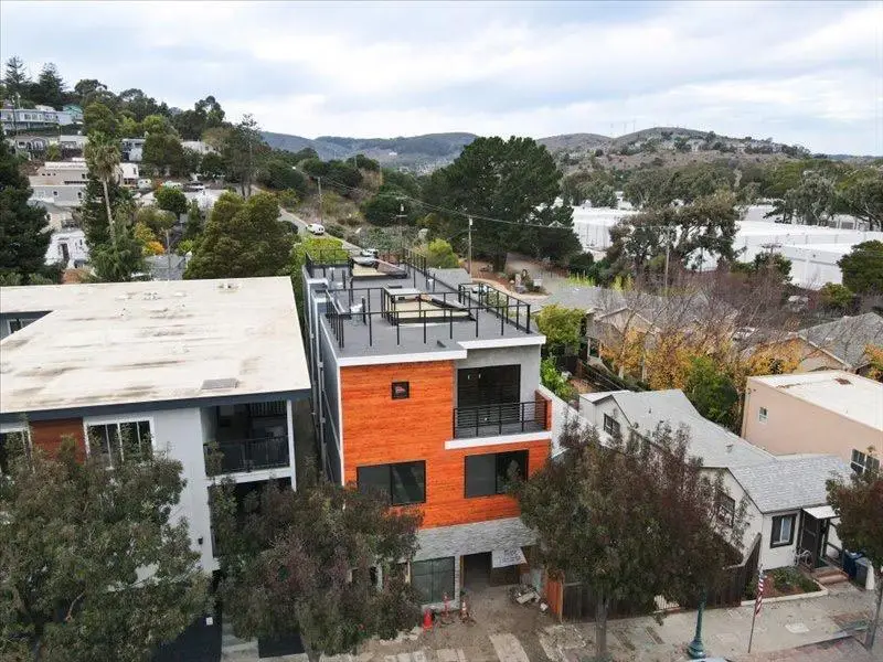 18 Visitacion Avenue, Brisbane, CA 94005 - #1