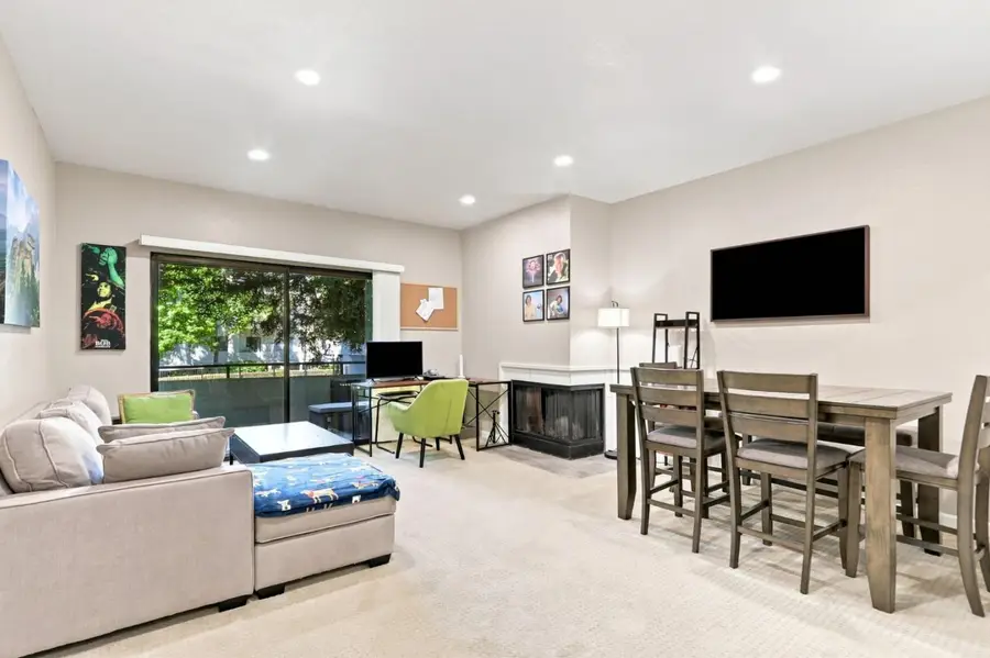 4671 Albany Circle #109, San Jose, CA 95129 - #2