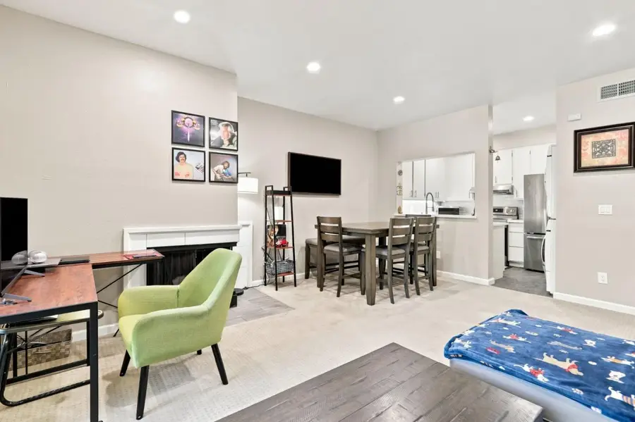 4671 Albany Circle #109, San Jose, CA 95129 - #3