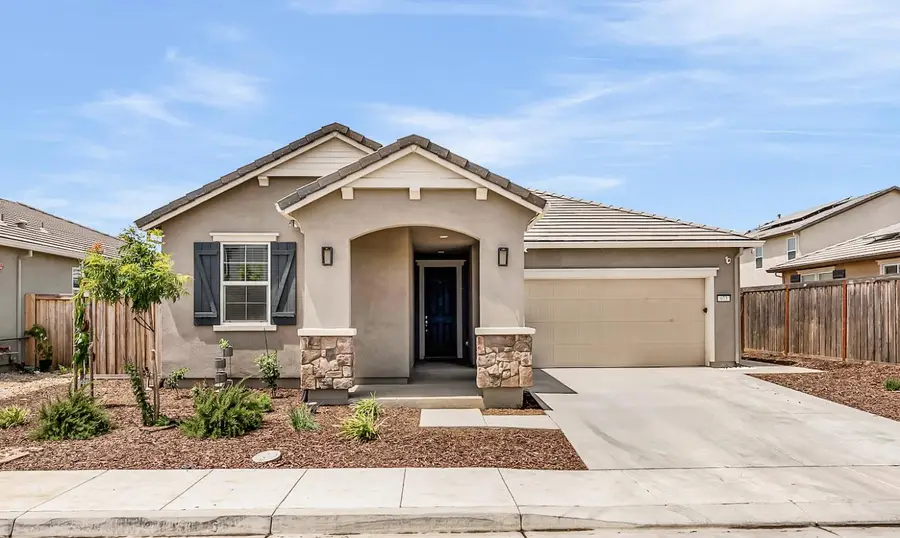 673 Dorset Drive, Patterson, CA 95363 - #2