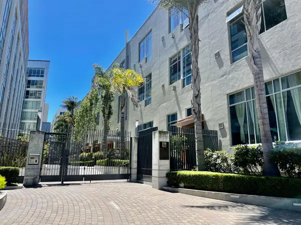 Address Withheld By Seller, San Francisco, CA 94107