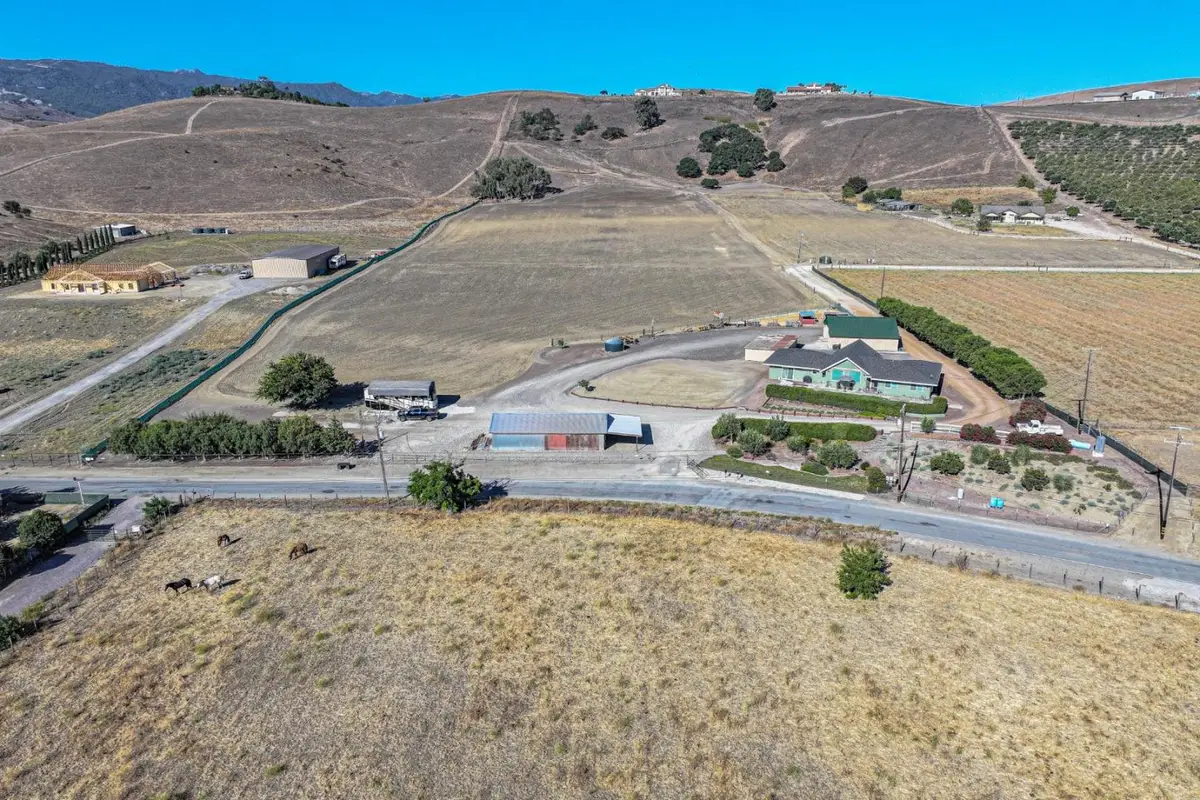 991 Riverside Road, Hollister, CA 95023 - #1