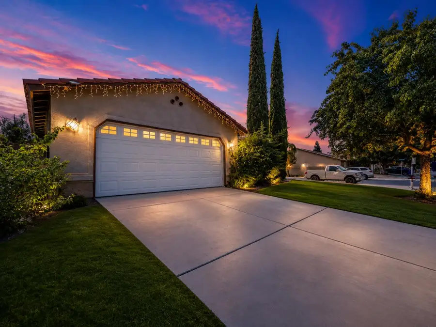 1860 Shamrock Court, Wasco, CA 93280 - #3