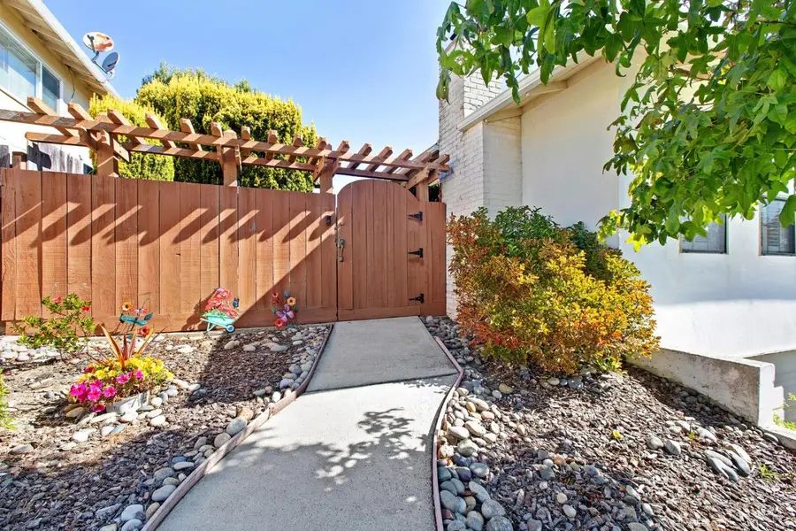 2700 Cottonwood Drive, San Bruno, CA 94066 - #2