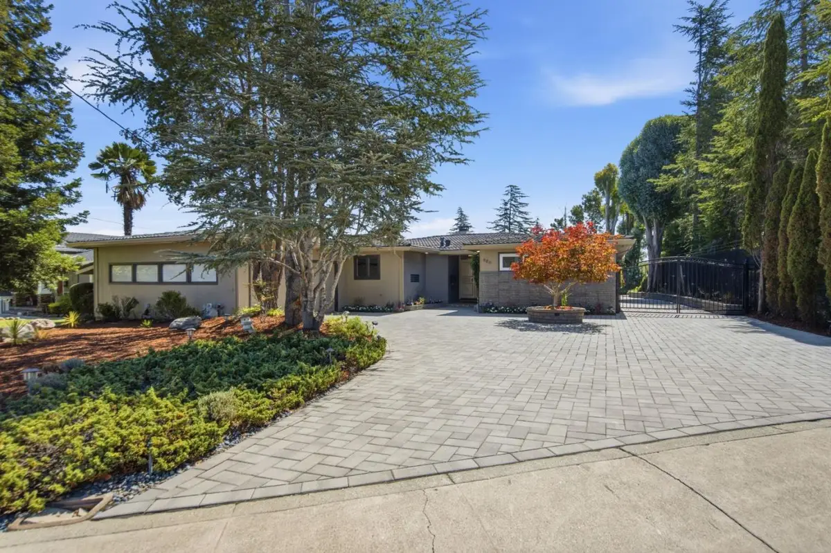 886 Heather Drive, San Carlos, CA 94070 - #1