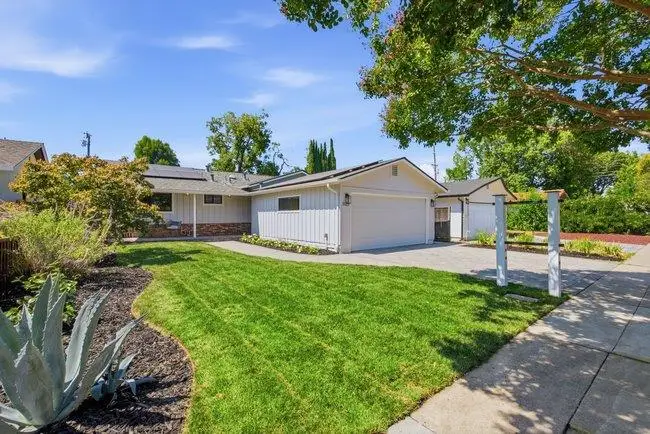 1622 Pecan Court, Redwood City, CA 94061 - #2