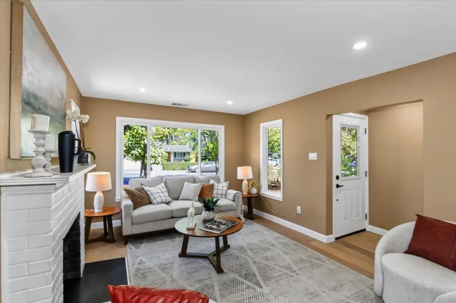 3519 Glenwood Avenue, Redwood City, CA 94062 - #3