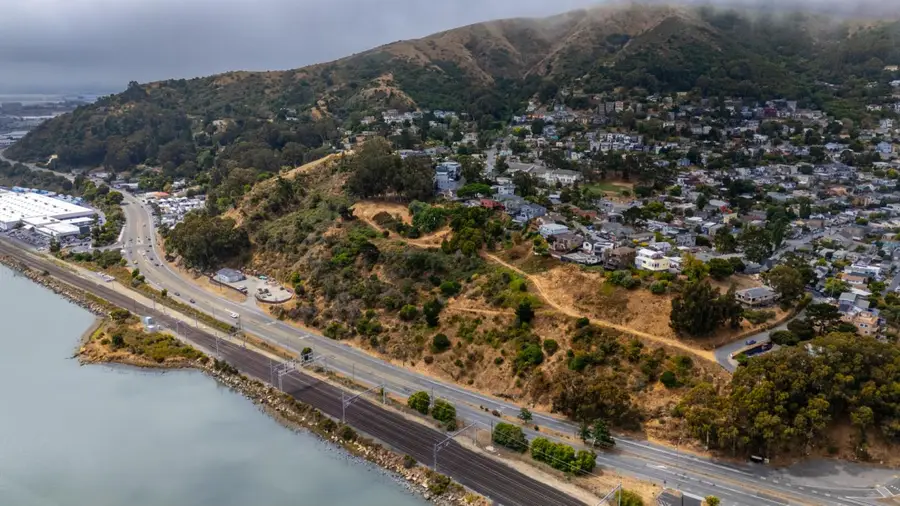 90 Santa Clara, Brisbane, CA 94005 - #3