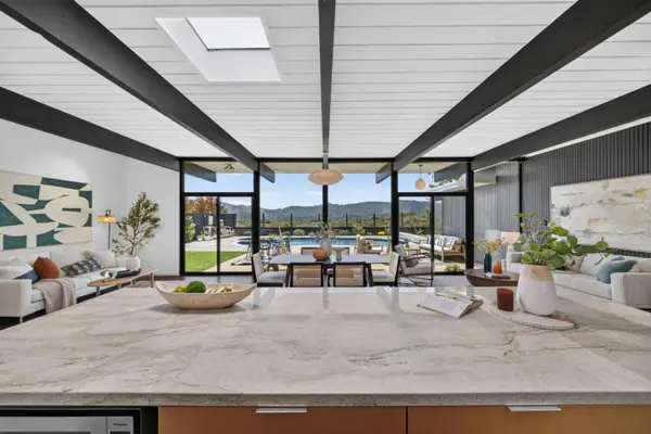 2052 Lexington Avenue, San Mateo, CA 94402