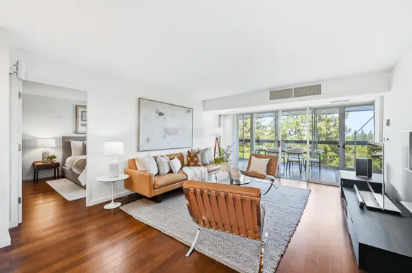 101 Alma Street #806, Palo Alto, CA 94301