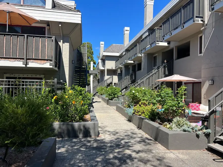 4157 El Camino Way #E, Palo Alto, CA 94306 - #3