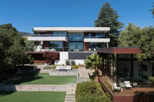 10718 Mora Drive, Los Altos Hills, CA 94024