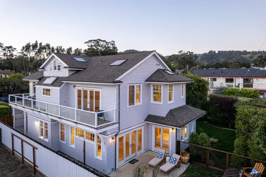 2 Alameda Avenue, Half Moon Bay, CA 94019 - #2