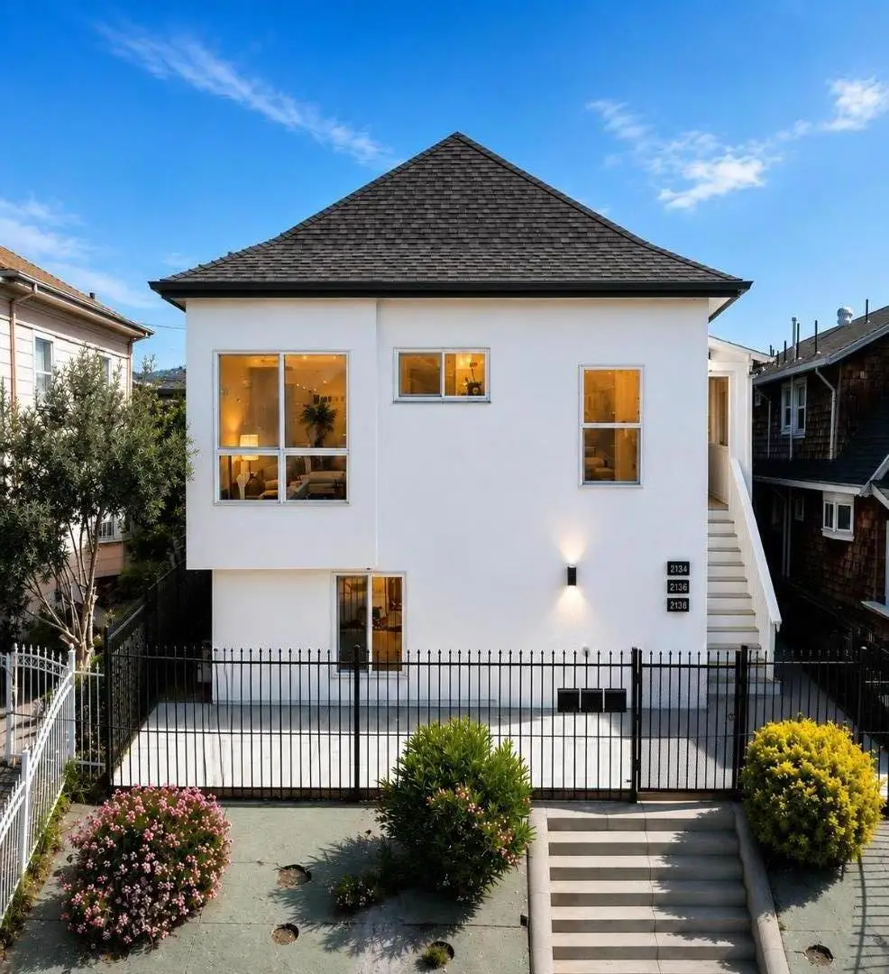2136 Foothill Boulevard, Oakland, CA 94606 - #1