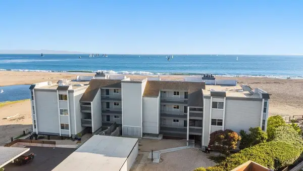 22130 E Cliff Drive #2D, Santa Cruz, CA 95062