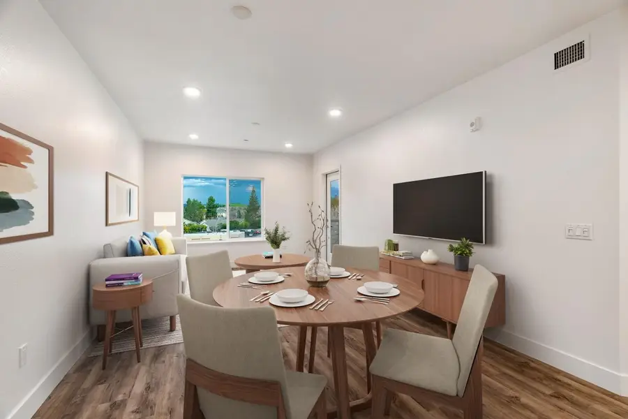 1853 Almaden Road #303, San Jose, CA 95125 - #2