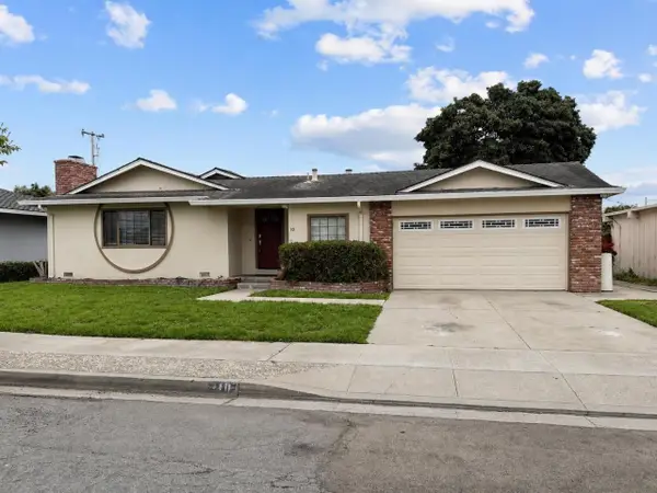 10 Chalon Circle, Salinas, CA 93901