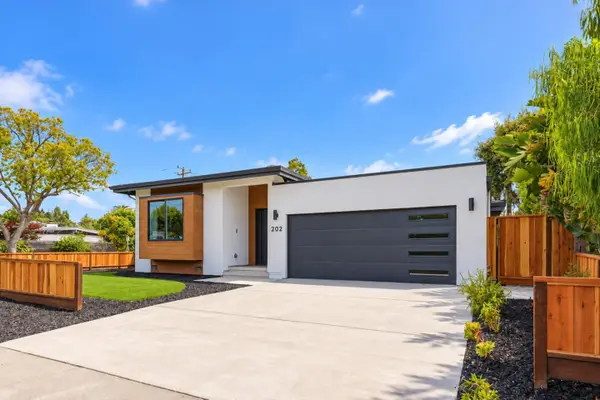 202 Thompson Avenue, Mountain View, CA 94043