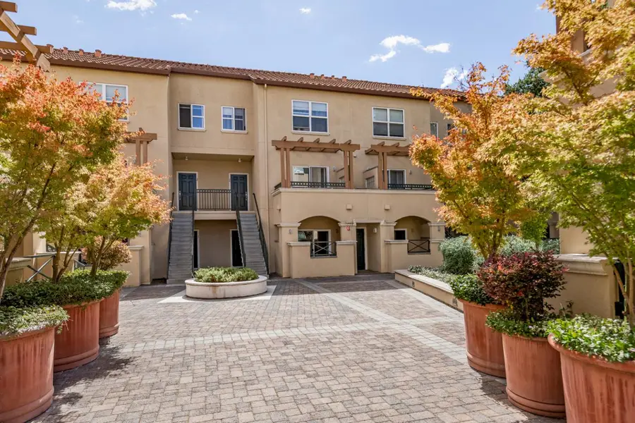 108 Bryant Street #25, Mountain View, CA 94041 - #2