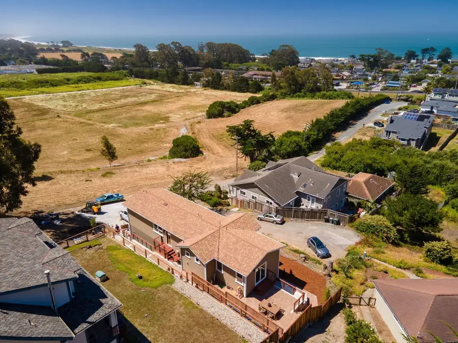 599 Alto Avenue, Half Moon Bay, CA 94019 - #3