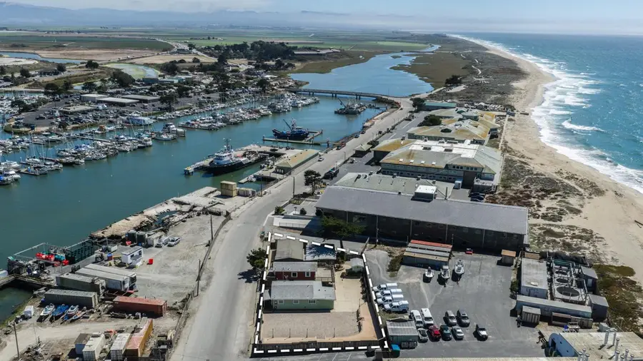 7550-7552 Sandholdt Road, Moss Landing, CA 95039 - #2
