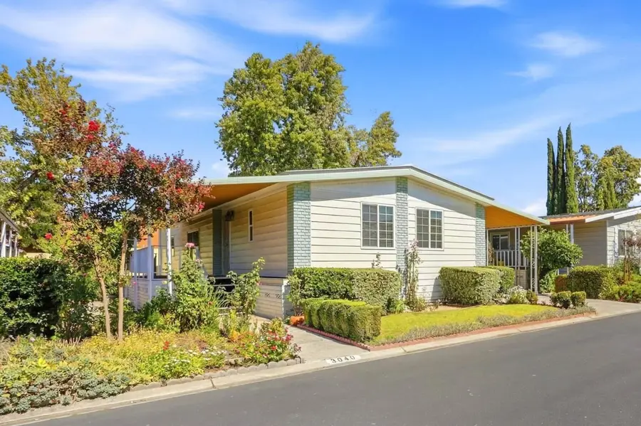 3040 Oakbridge Drive #3040, San Jose, CA 95121 - #3