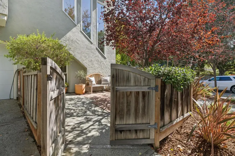 911 Cowper Street, Palo Alto, CA 94301 - #3